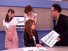Akiho Yoshizawa and her GFs try their best to make this guy cum