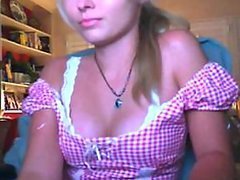 Barbie Like Blonde Masturbates on Webcam