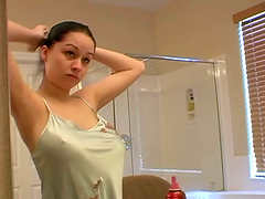 Watching a girl taking shower is so fucking sexy