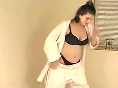 Karate bitch takes her kimono off to masturbate