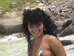 Latina amateur babe getting pounded hardcore in an outdoors scene