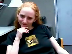 Amateur redhead fists her bumhole and gives a hot blowjob