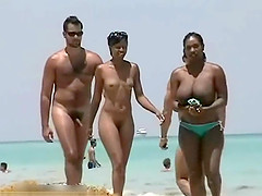 Big natural tits ebony on beach
